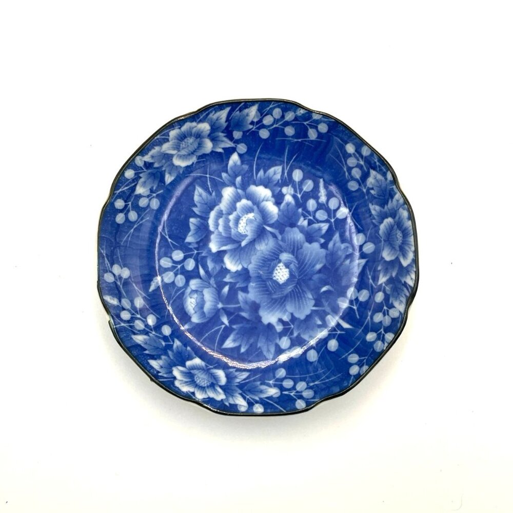 Takahashi San Francisco Dish Blue & White Floral 4.75" D Trinket Tidbit‎